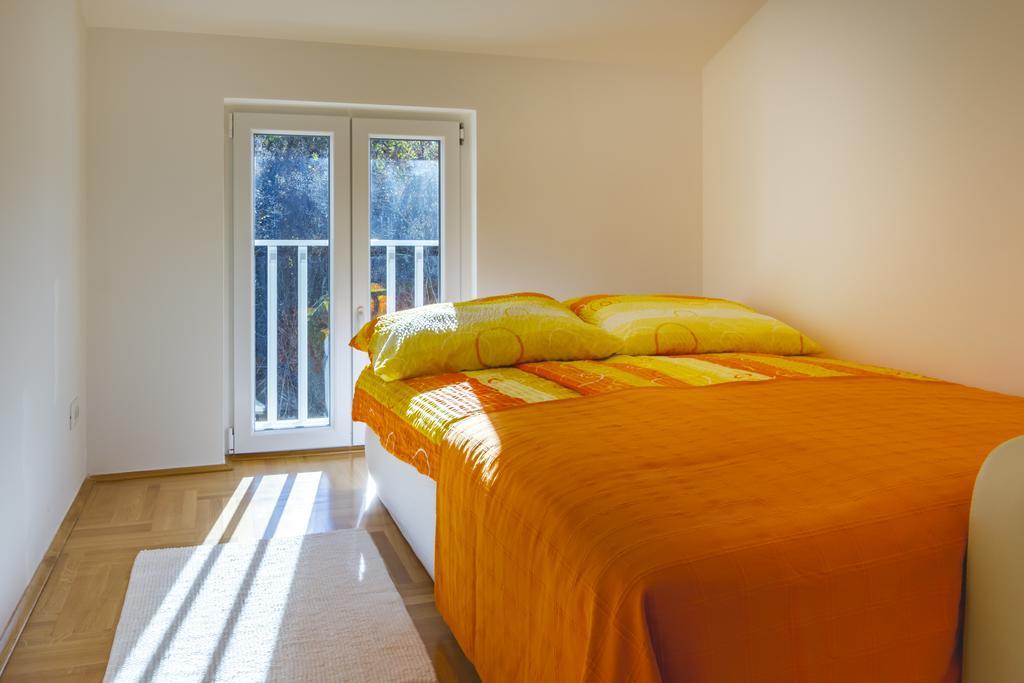 Villa Apartments Futura Vantacici Dış mekan fotoğraf