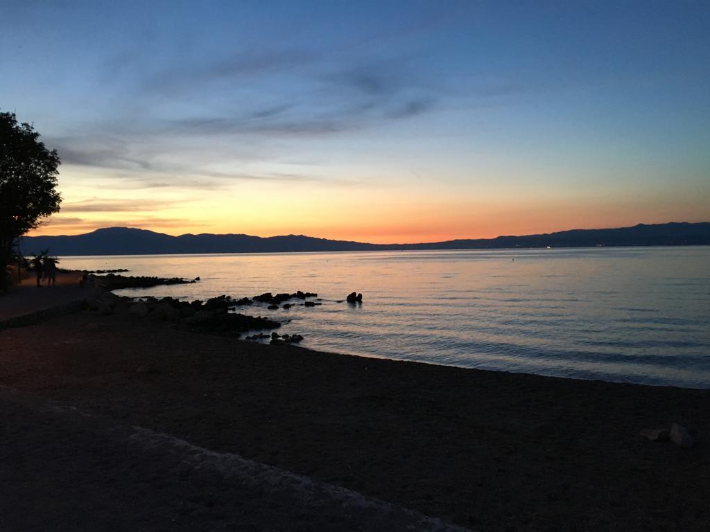Villa Apartments Futura Vantacici Dış mekan fotoğraf