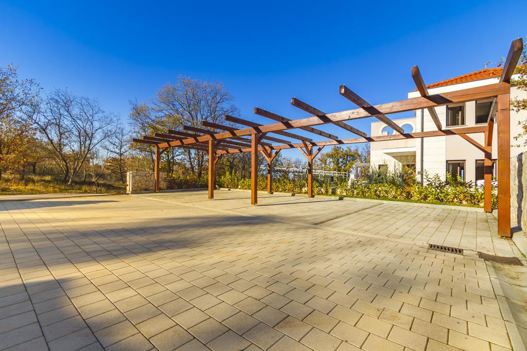 Villa Apartments Futura Vantacici Dış mekan fotoğraf