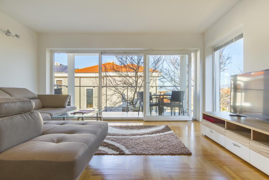 Villa Apartments Futura Vantacici Dış mekan fotoğraf